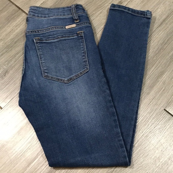 KanCan Medium Wash Low Rise Skinny Jeans size 1/24 - Picture 1 of 10